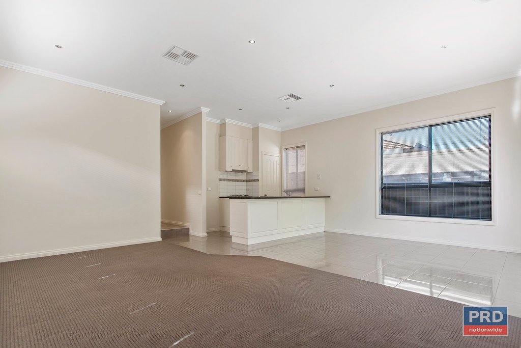 1/80 Condon Street KENNINGTON 3