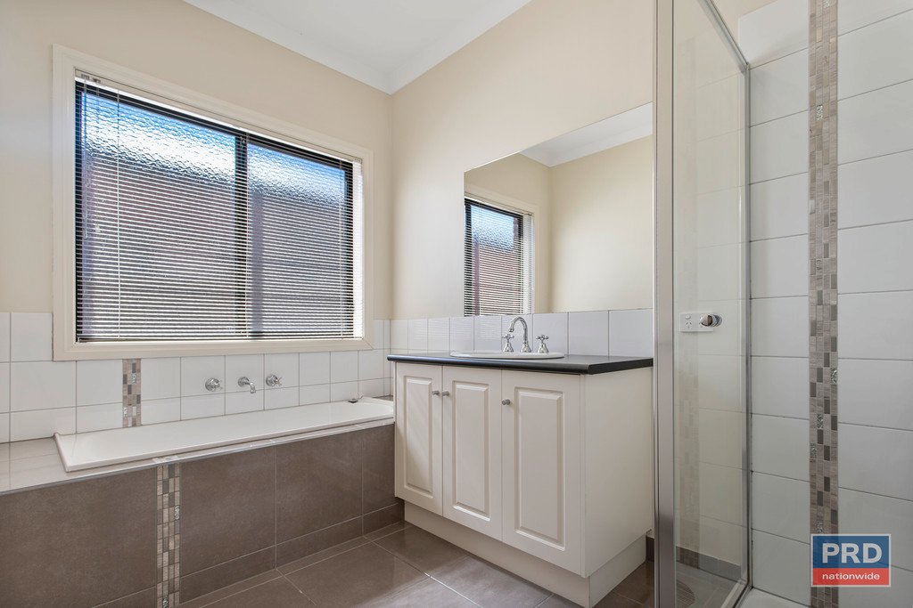 1/80 Condon Street KENNINGTON 8