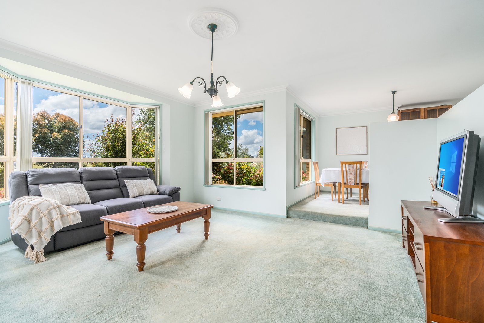 Gallery: 180 Lovely Banks Road