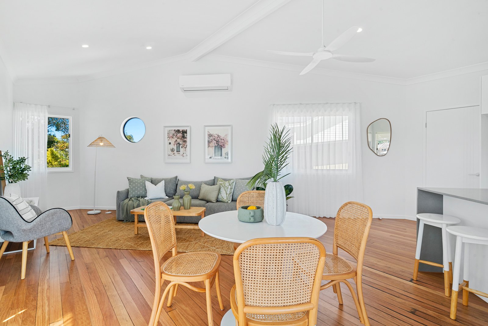 1/80 McLean Street COOLANGATTA 3