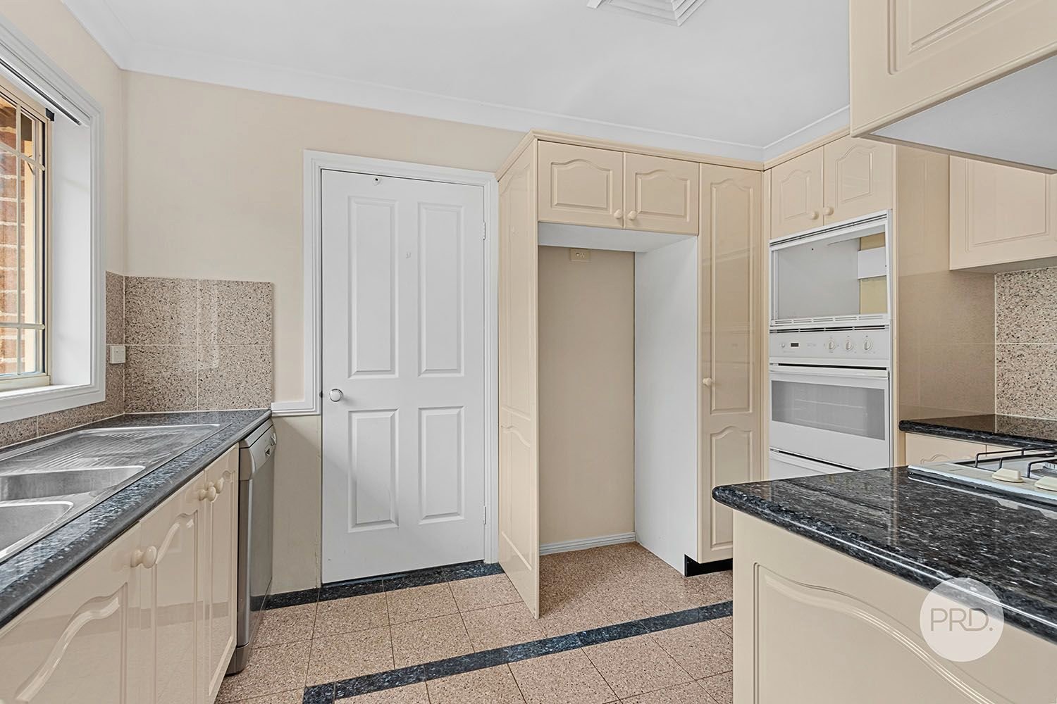 1/80 Oatley Avenue OATLEY 3