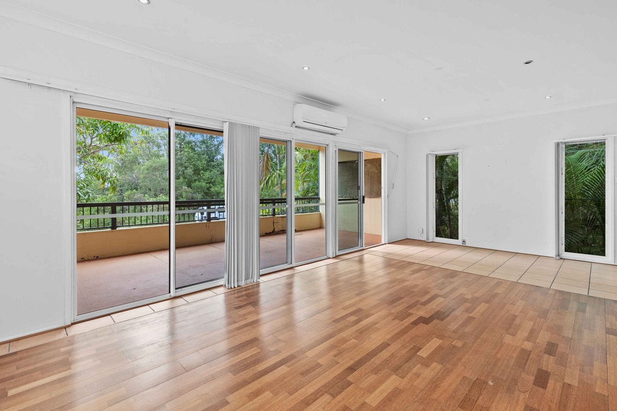 180 Ocean Parade Burleigh Heads 3