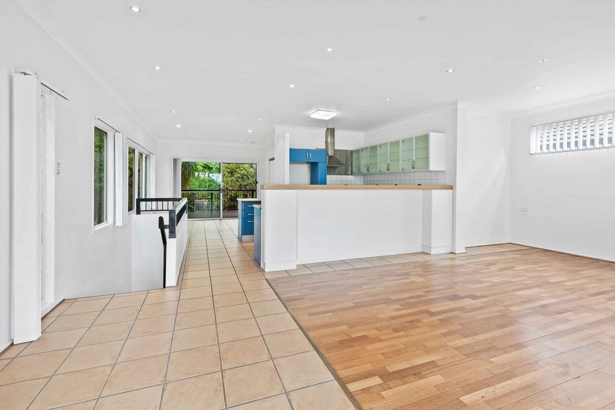 180 Ocean Parade Burleigh Heads 5