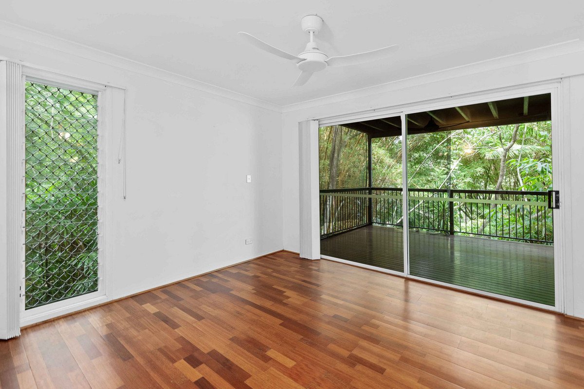 180 Ocean Parade Burleigh Heads 9