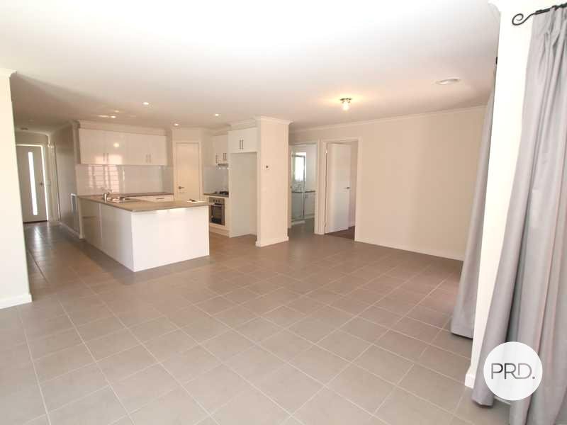 180 Yarrowee Street SEBASTOPOL 2