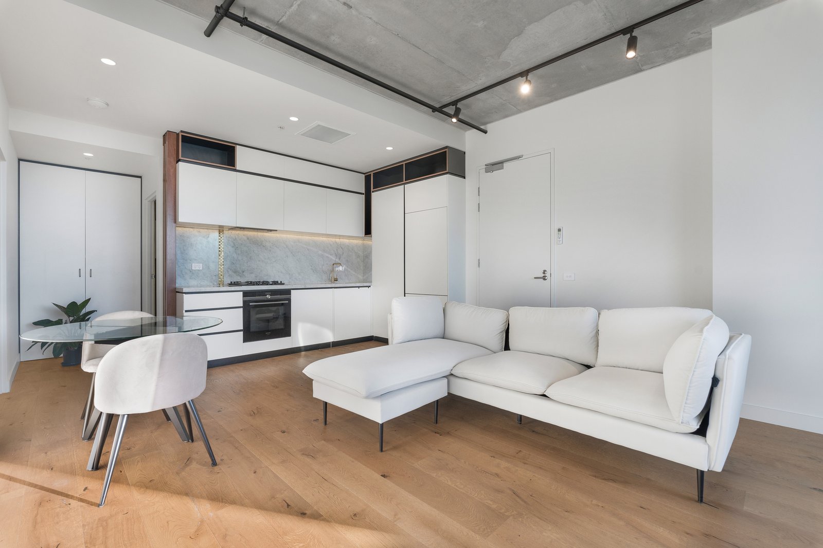 Gallery: 1801/3 Aquitania Way