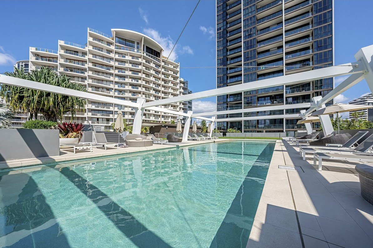 1803/2663 Gold Coast Highway BROADBEACH 4