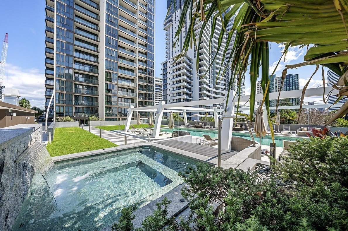 1803/2663 Gold Coast Highway BROADBEACH 5