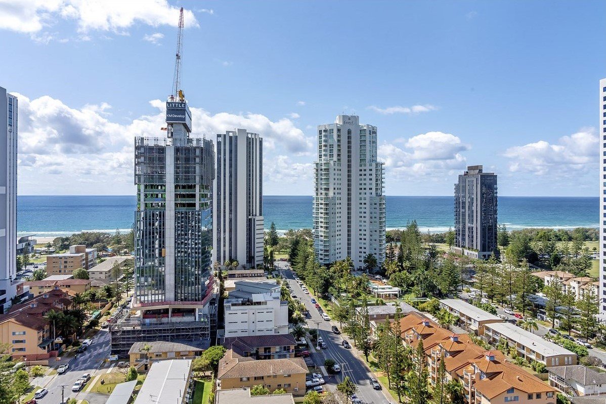 1803/2663 Gold Coast Highway BROADBEACH 9