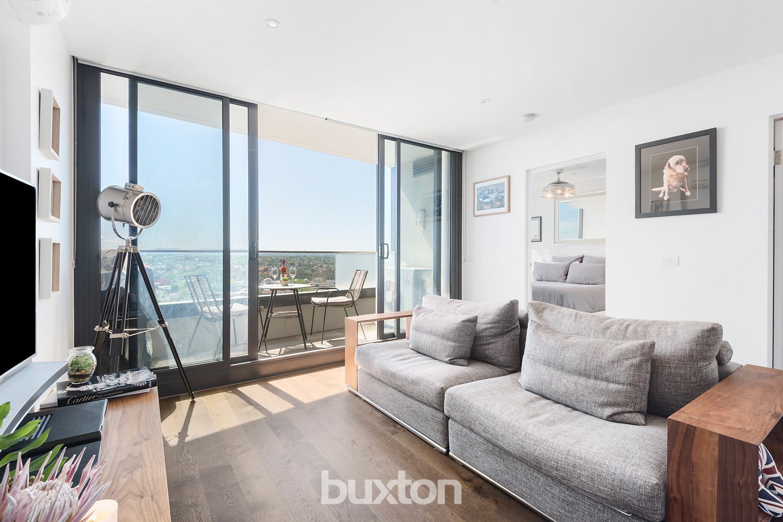 Gallery: 1803/3-5 St Kilda Road