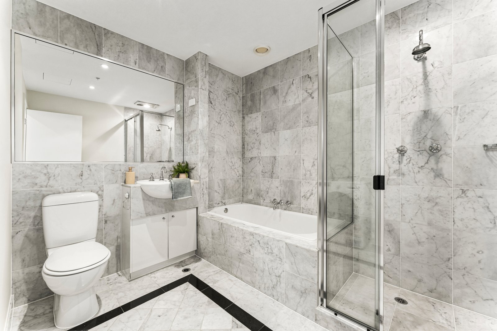 Real Estate and Property in 1804/265 Exhibition Street, Melbourne, VIC