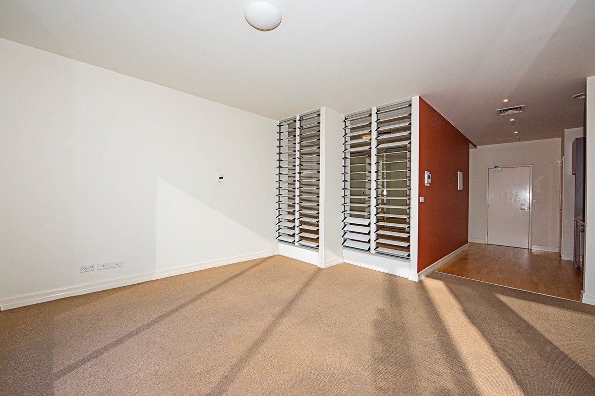Gallery: 1805/31 Spring Street