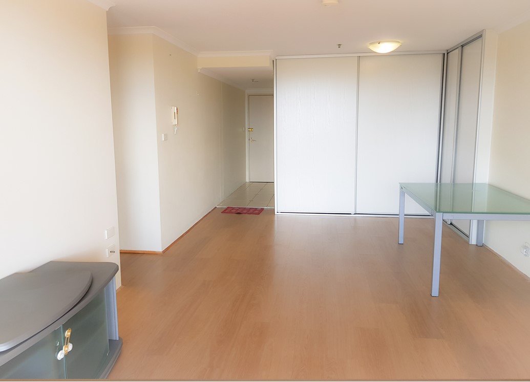 1805/600 Railway Parade HURSTVILLE 3