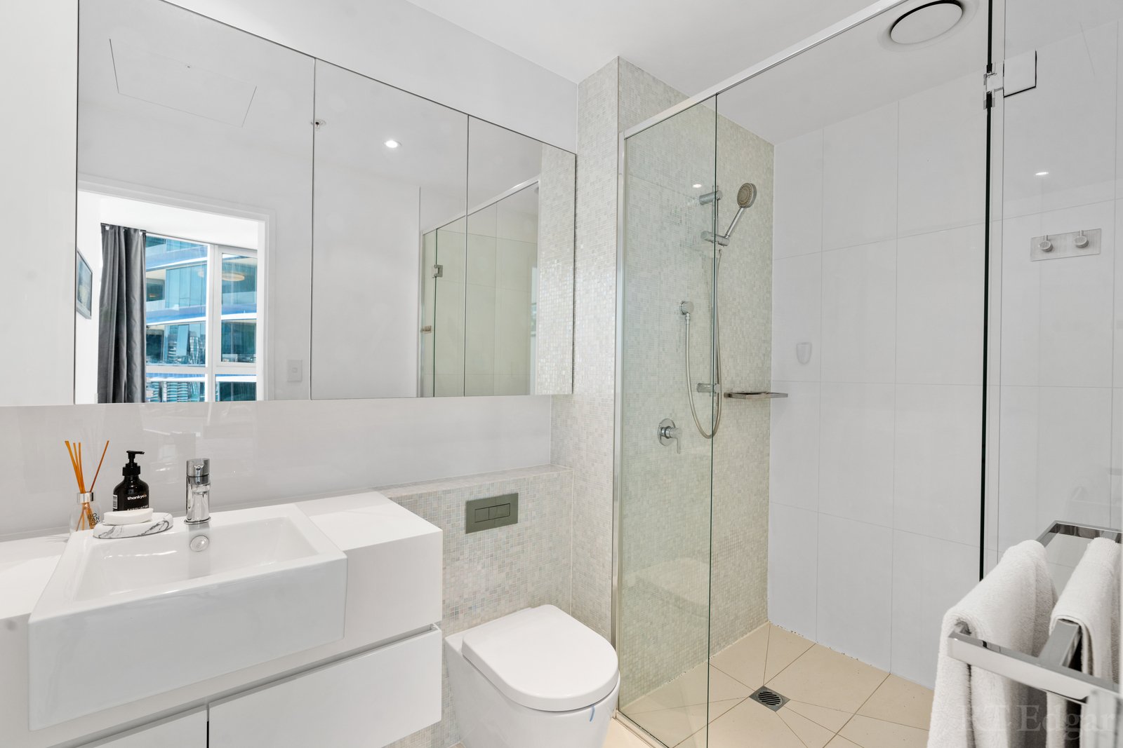Real Estate and Property in 1805s/231 Harbour Esplanade, Docklands, VIC