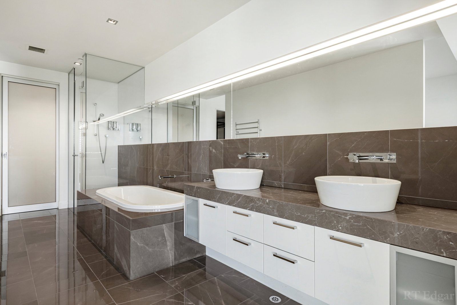 Real Estate and Property in 1806/368 St Kilda Road, Melbourne, VIC