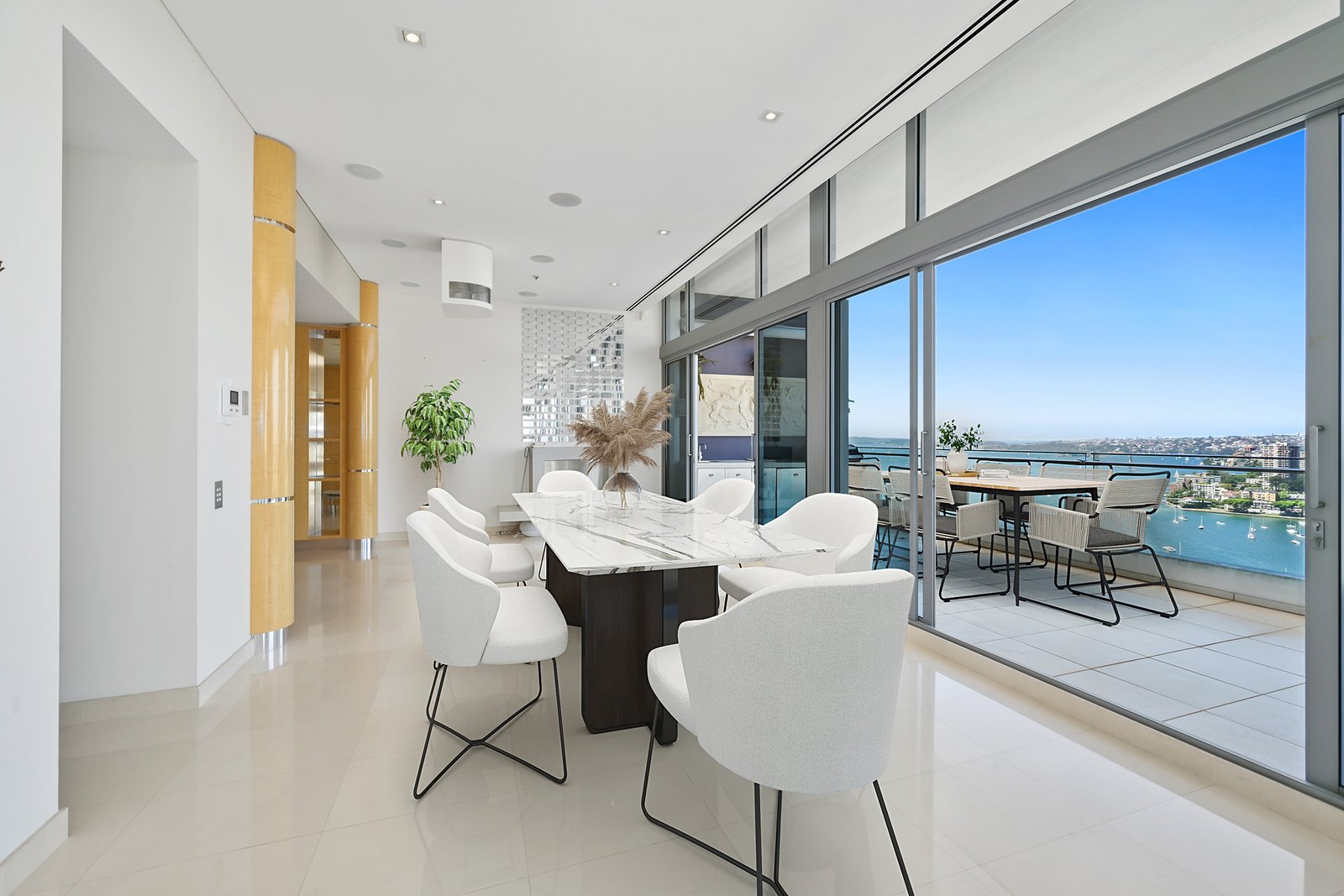 1807/81 Macleay Street POTTS POINT 3