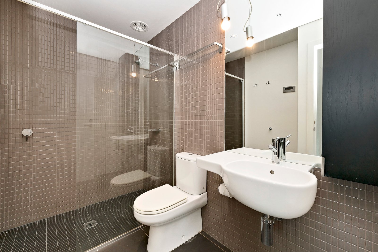 Real Estate and Property in 1808/7 Yarra Street, South Yarra, VIC