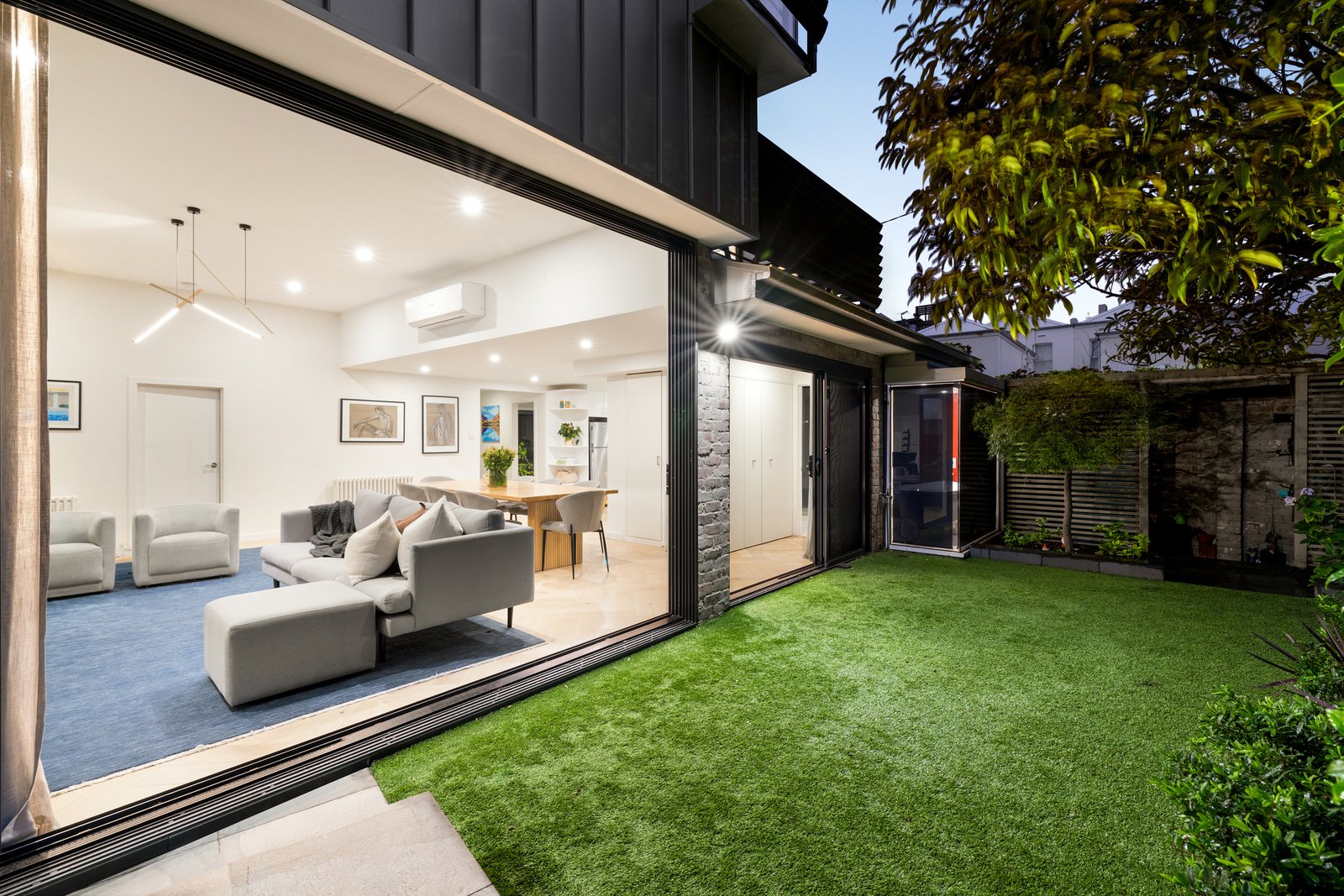 181-183 Neville Street, Middle Park, 3206