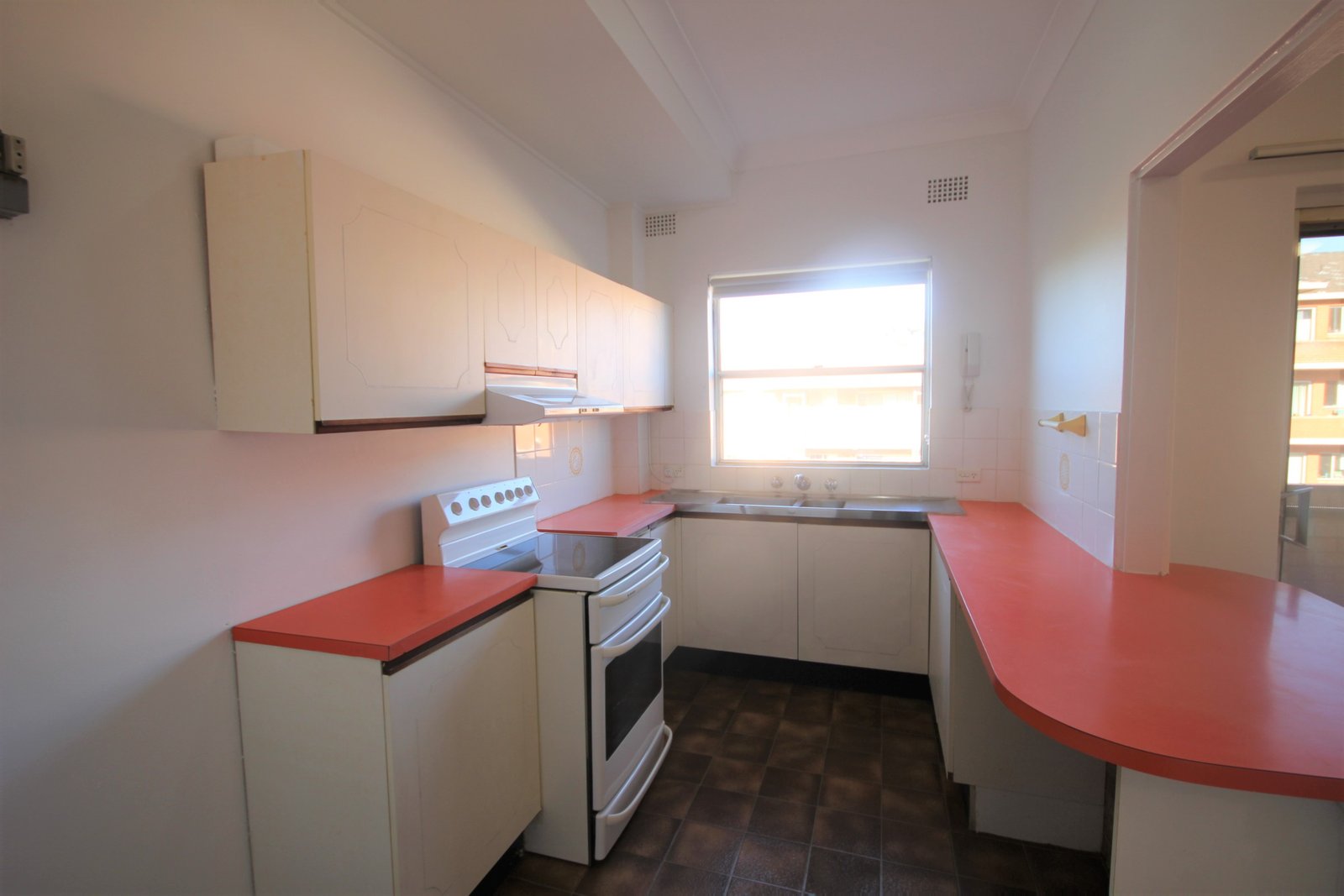 18/1-5 King Street KOGARAH 3