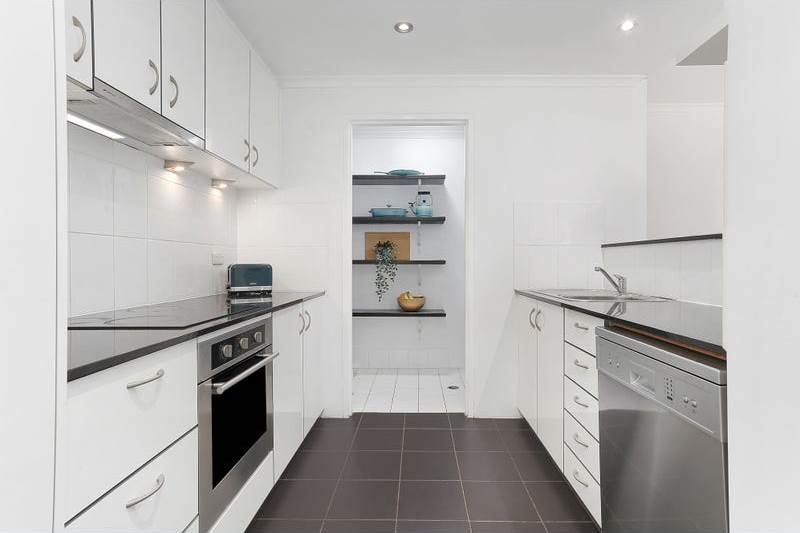 18/1-7 Gloucester Place KENSINGTON 3