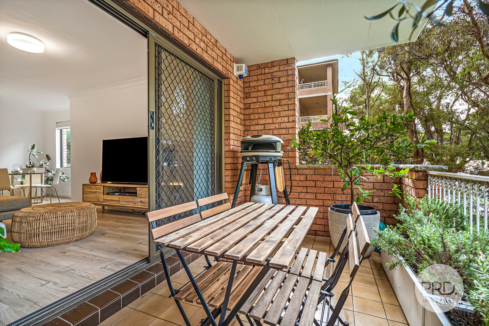1/81-83 Dora Street HURSTVILLE 3