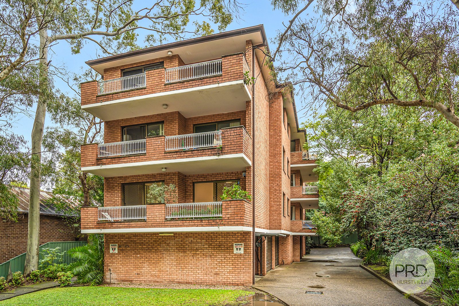 1/81-83 Dora Street HURSTVILLE 8