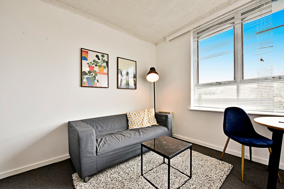 Gallery: 18/1 Acland Street