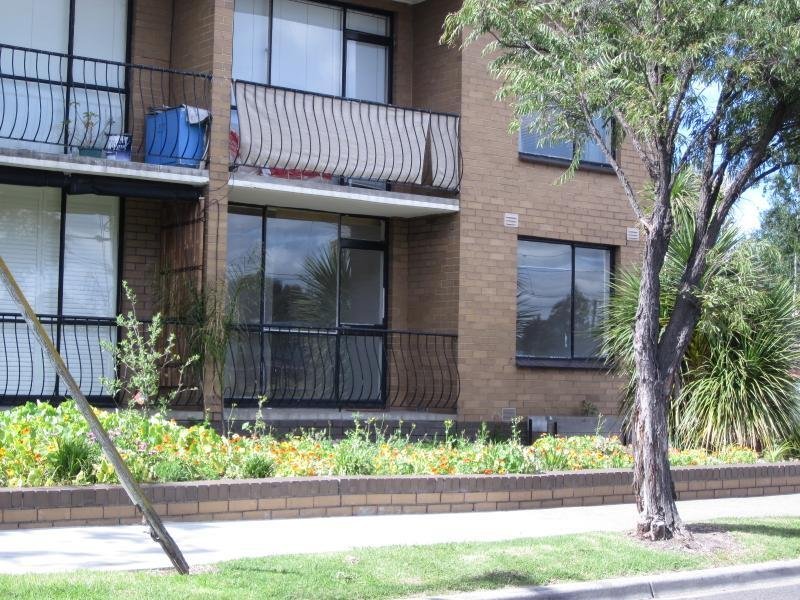Gallery: 1/81 Bellairs Avenue