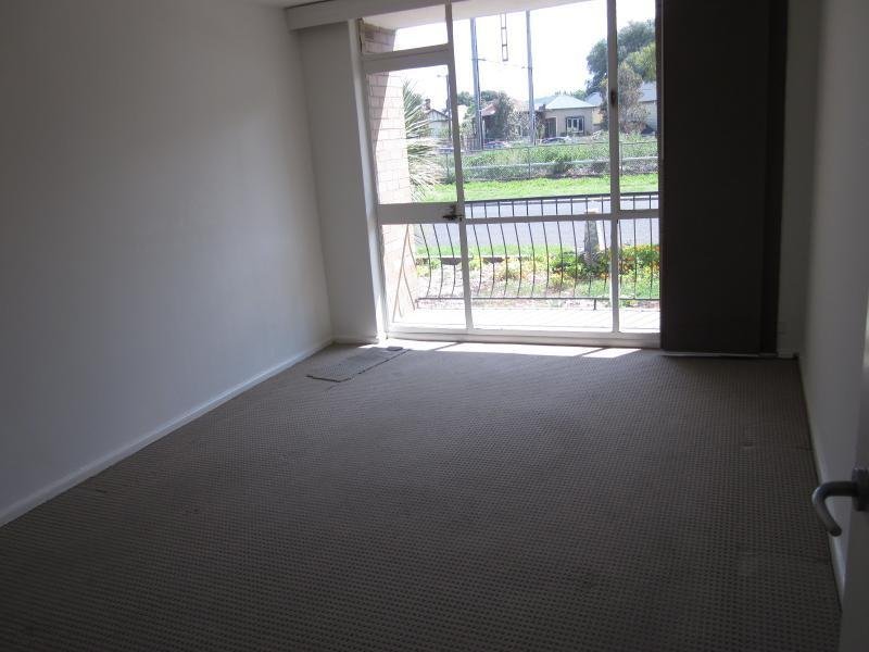 Gallery: 1/81 Bellairs Avenue