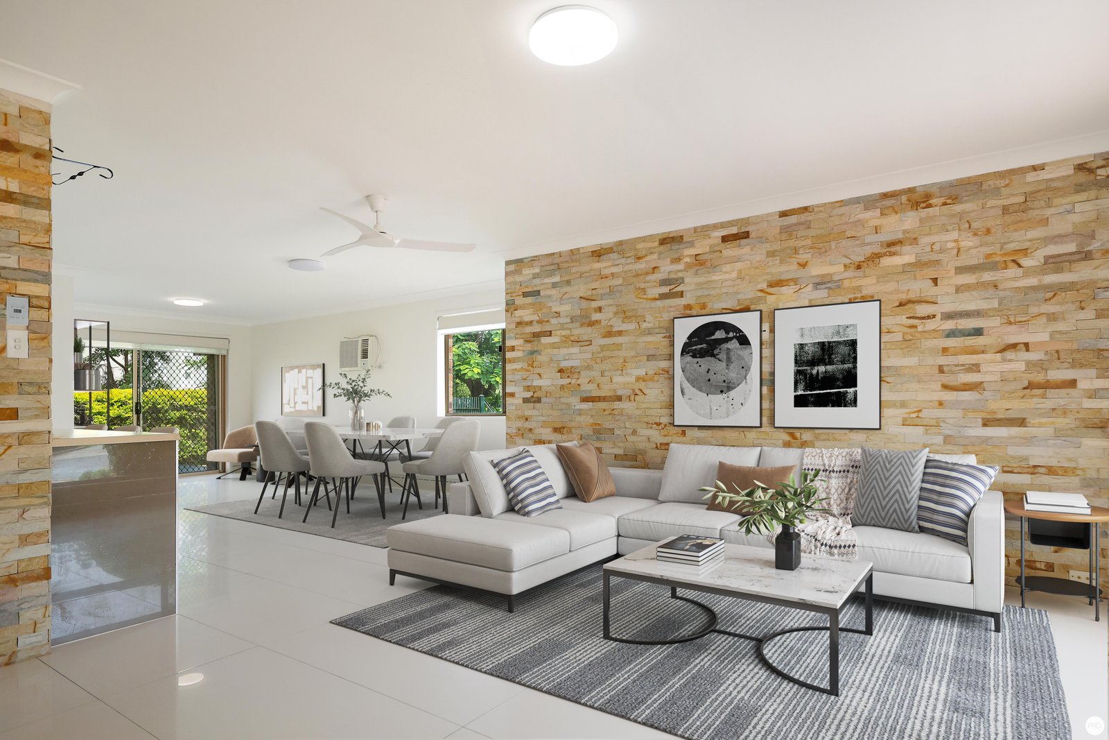 18/1 Doyalson Place HELENSVALE 1