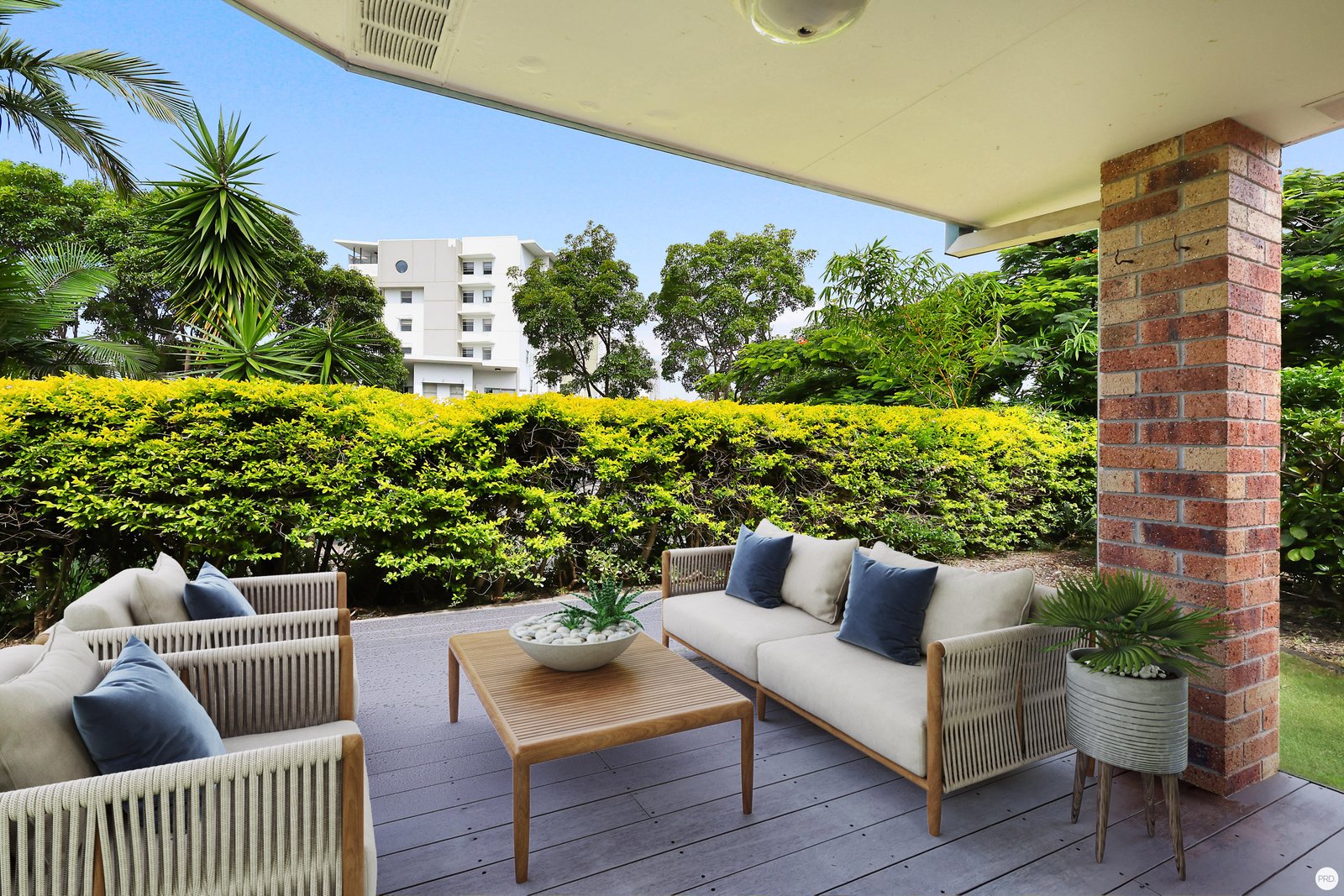 18/1 Doyalson Place HELENSVALE 8