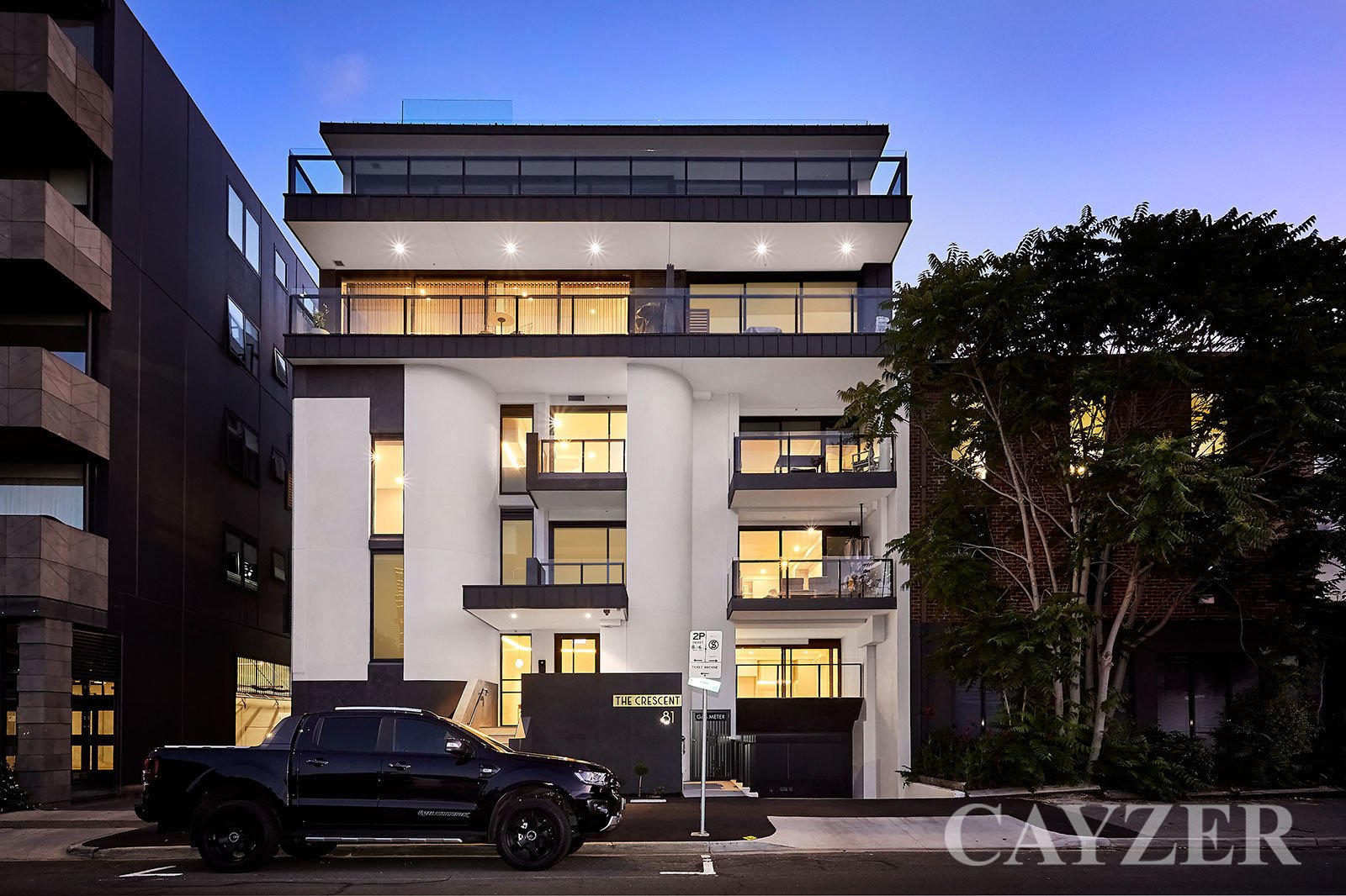 Gallery: 1/81 Palmerston Crescent