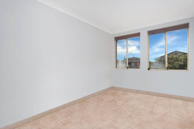 1/81 Park Street CAMPSIE 4