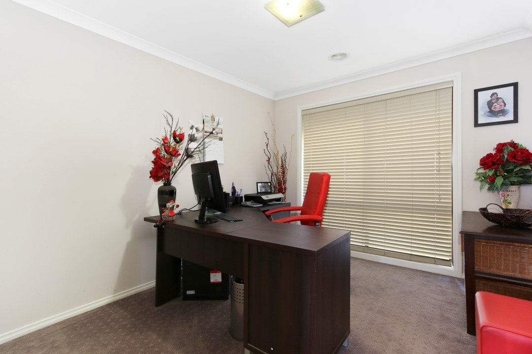181 Rivergum Drive EAST ALBURY 13