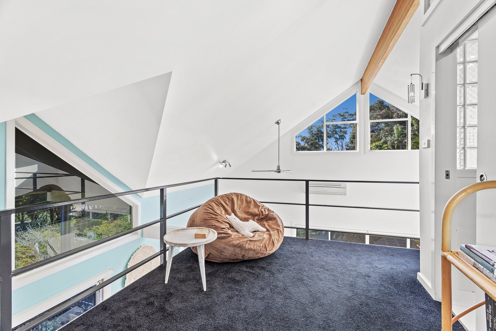 1/81 Stockton Street NELSON BAY 9