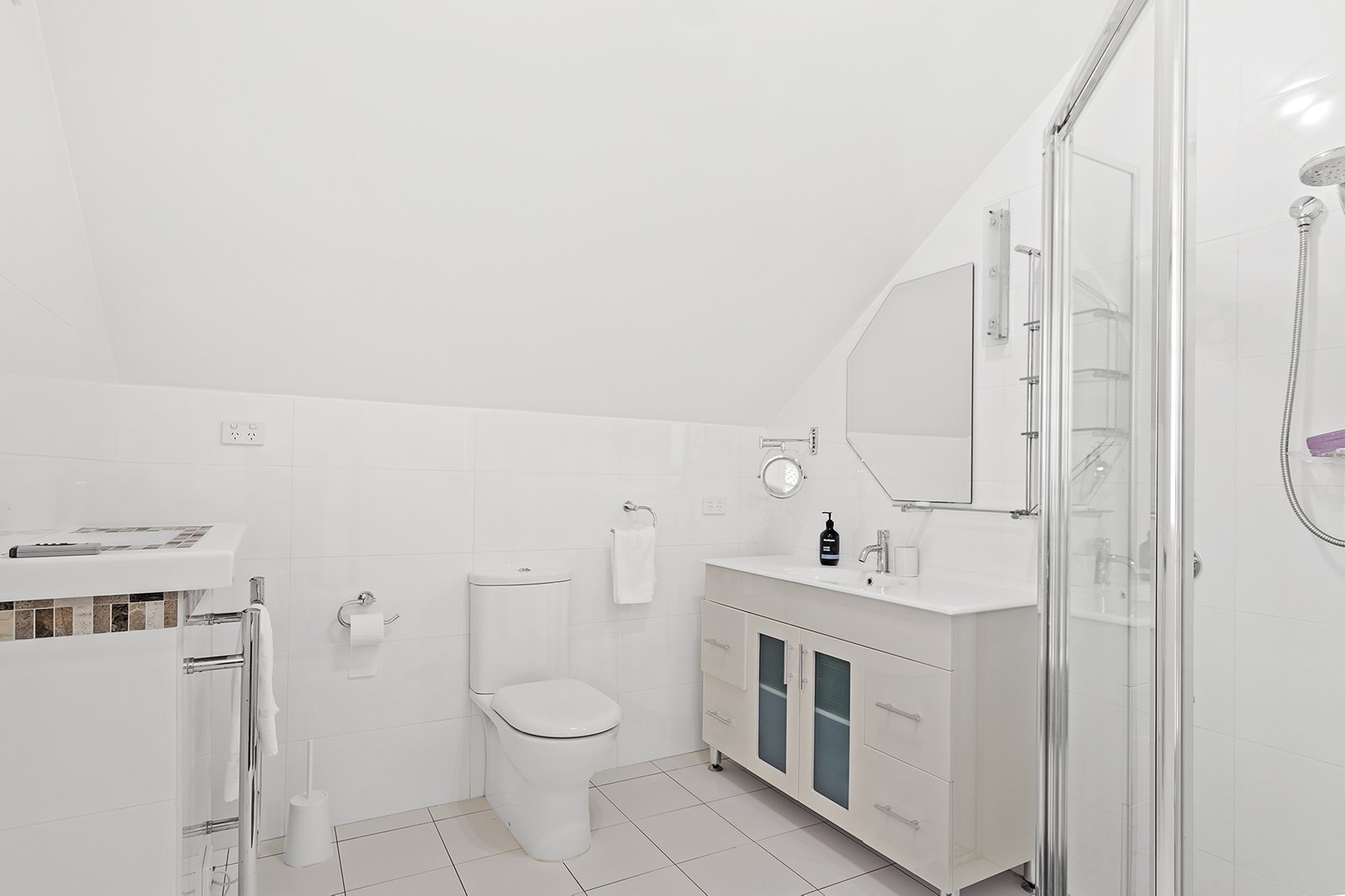 1/81 Stockton Street NELSON BAY 11