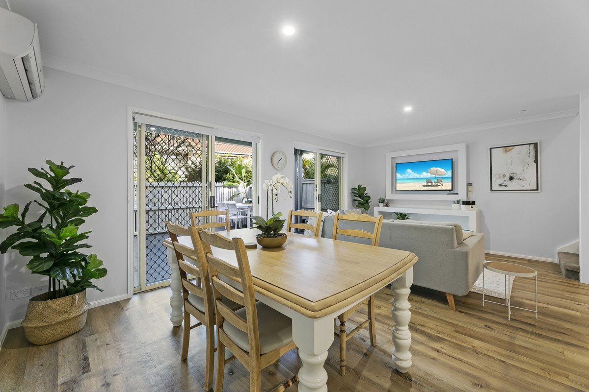 18/1 Township Drive BURLEIGH HEADS 4