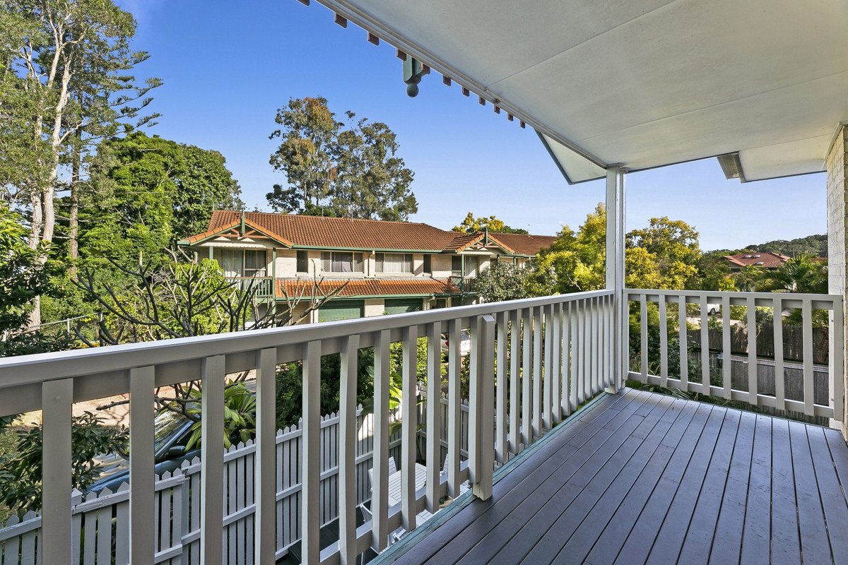 18/1 Township Drive BURLEIGH HEADS 12