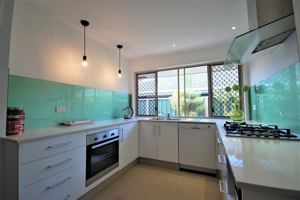 1/81 Treeview Drive BURLEIGH WATERS 3
