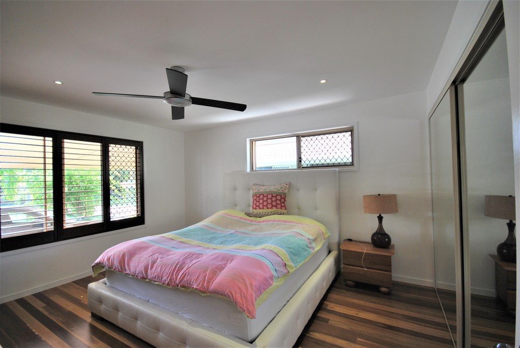 1/81 Treeview Drive BURLEIGH WATERS 11