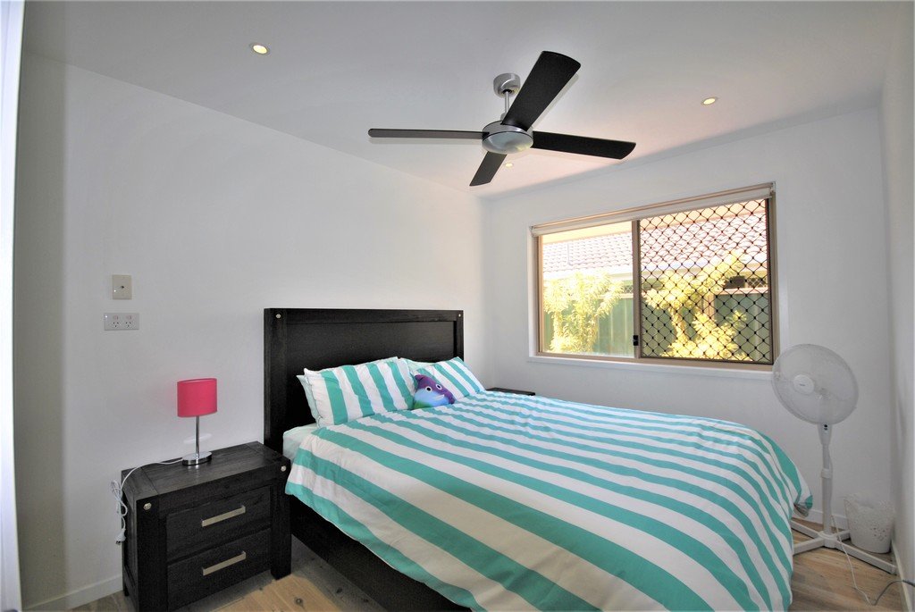 1/81 Treeview Drive BURLEIGH WATERS 12