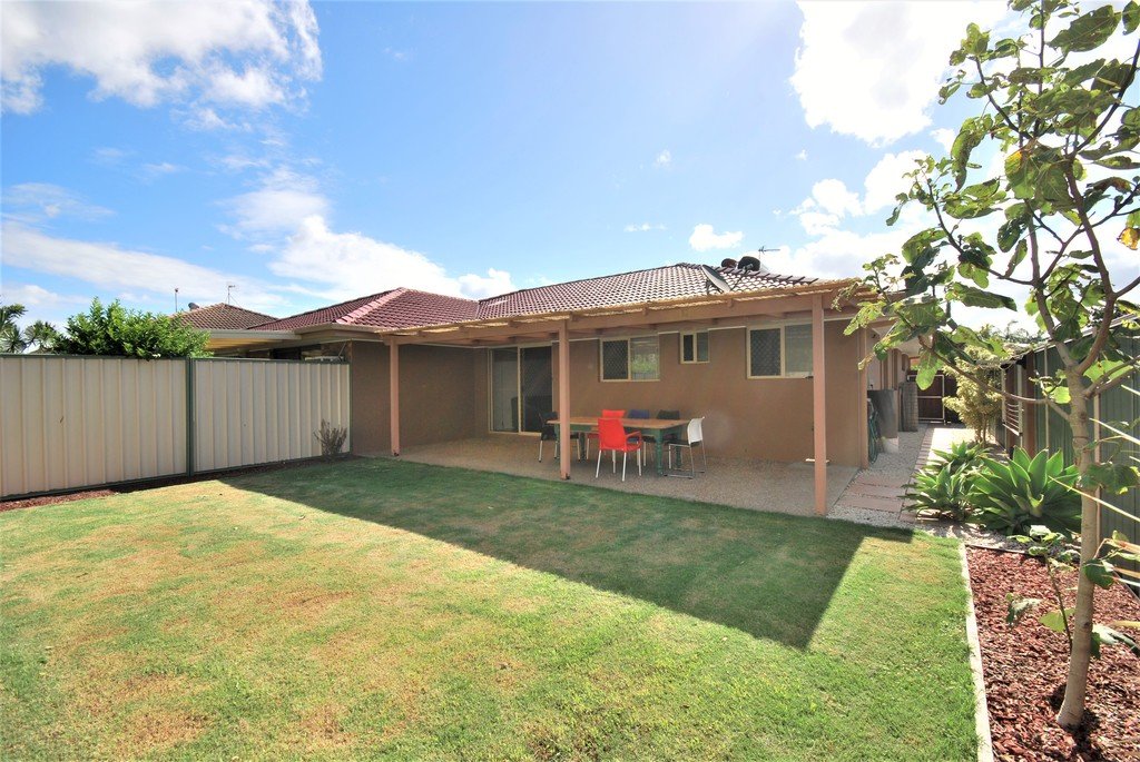 1/81 Treeview Drive BURLEIGH WATERS 14