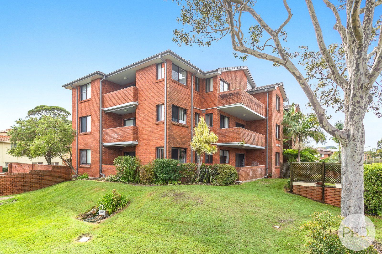 18/1 Weatherly Close NELSON BAY 1