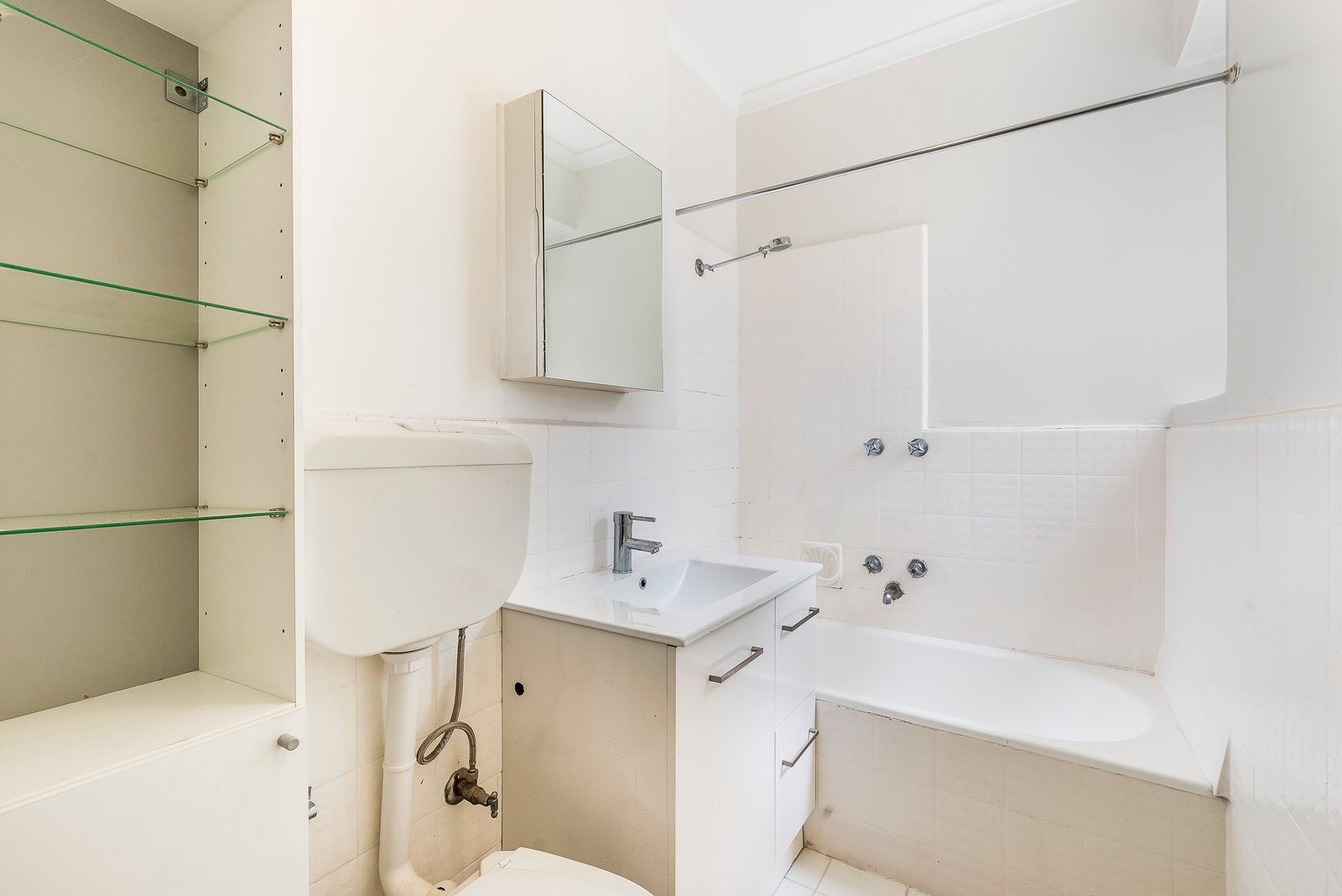 Gallery: 18/102 Park Street