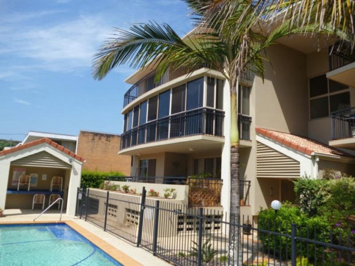 18/1040 Gold Coast Highway PALM BEACH 2