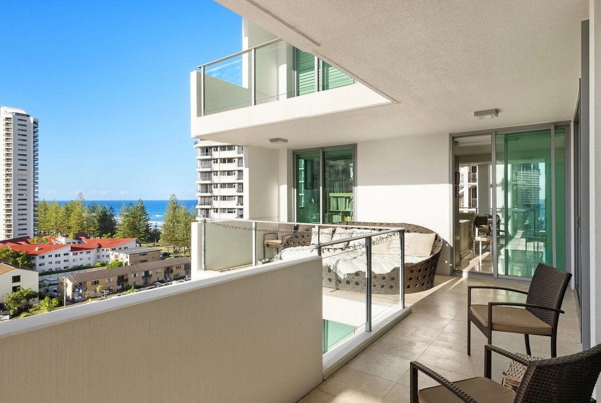 18/106 The Esplanade Burleigh Heads 6