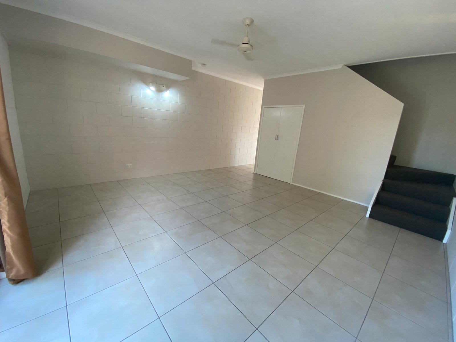 18/11 Island Drive CANNONVALE 4