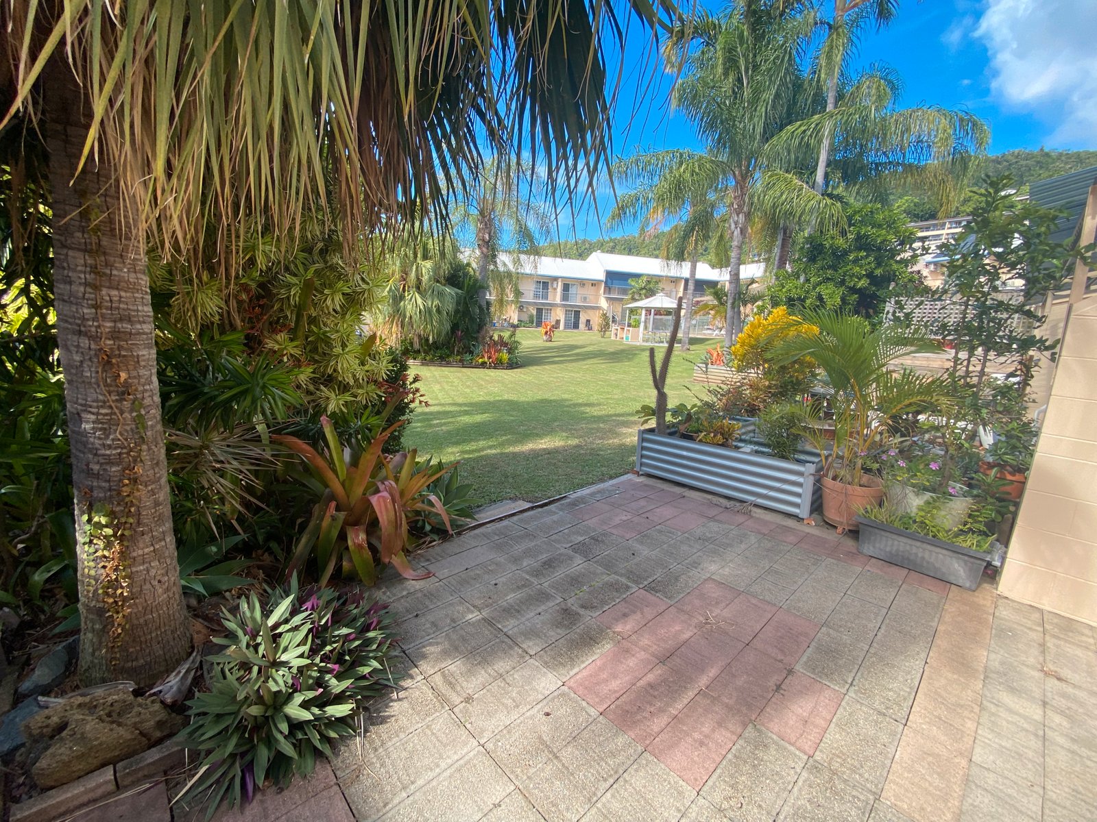 18/11 Island Drive CANNONVALE 7