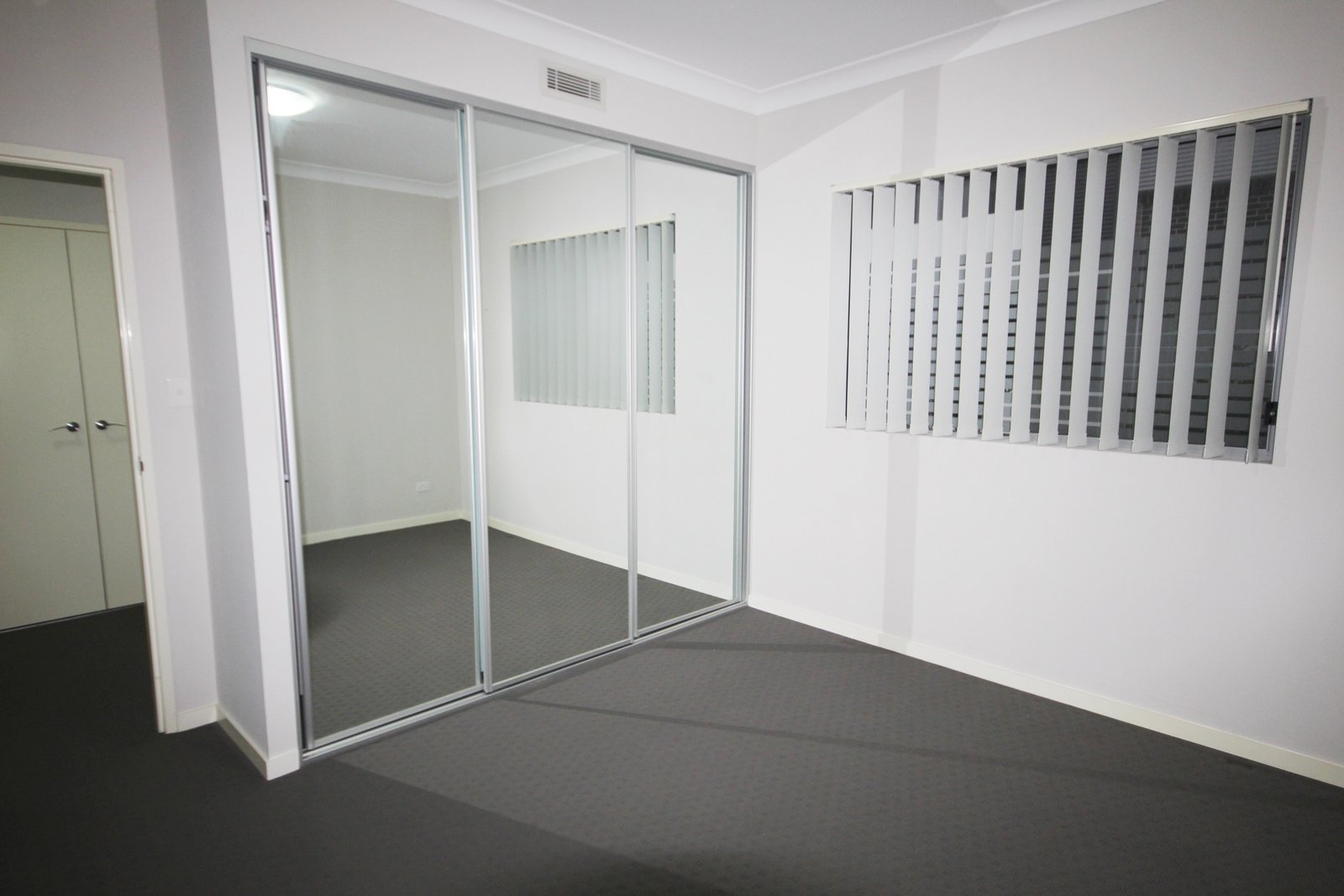 18/12-16 Terrace Road DULWICH HILL 5