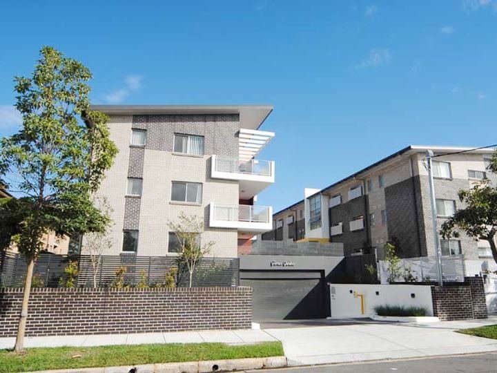 18/12-16 Terrace Road DULWICH HILL 1